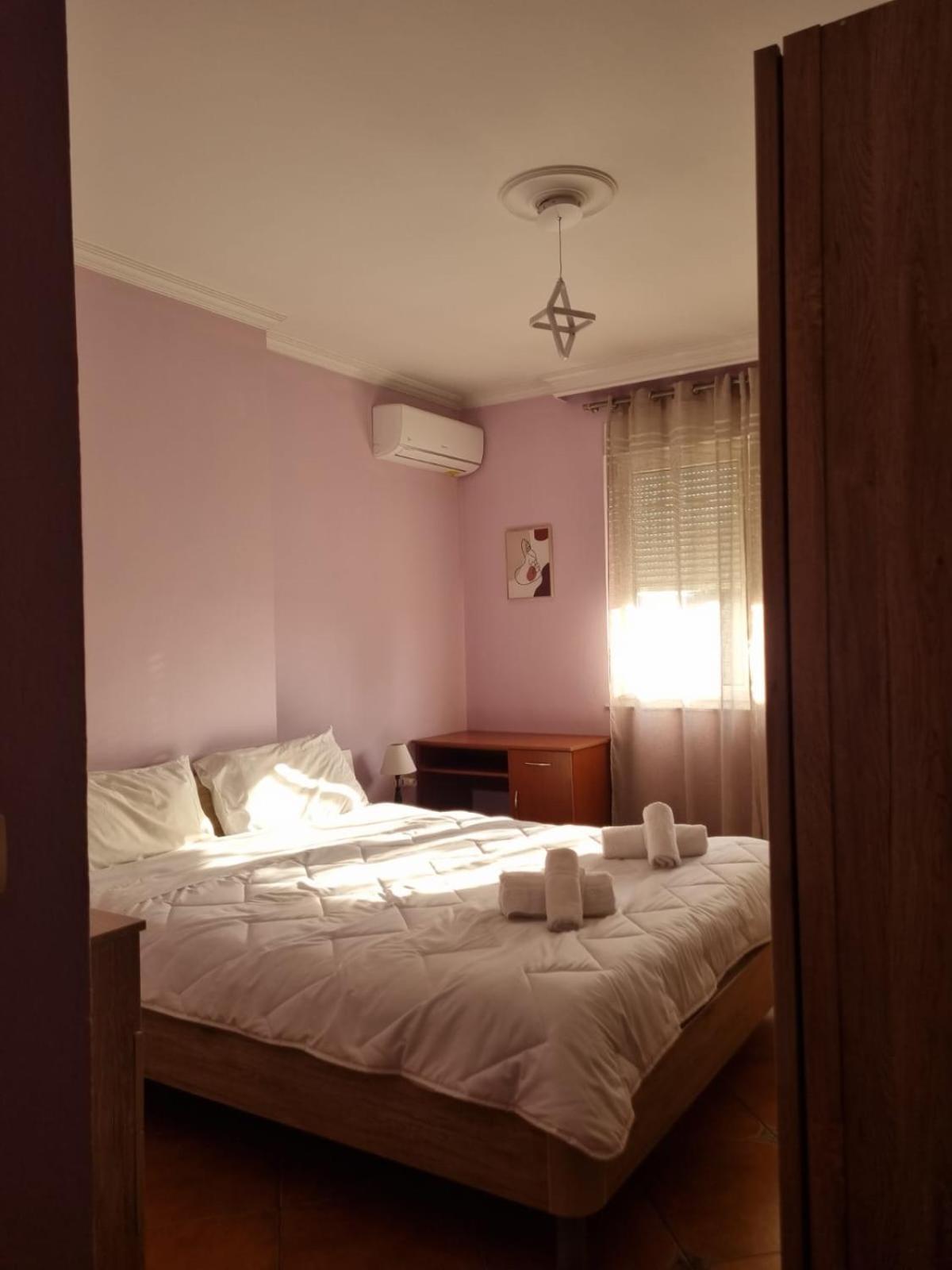 Sandra'S Apartment In Tirana Center Bagian luar foto