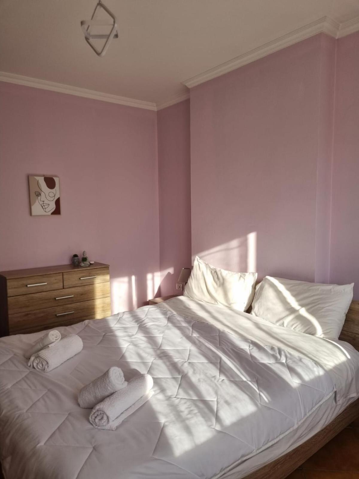 Sandra'S Apartment In Tirana Center Bagian luar foto